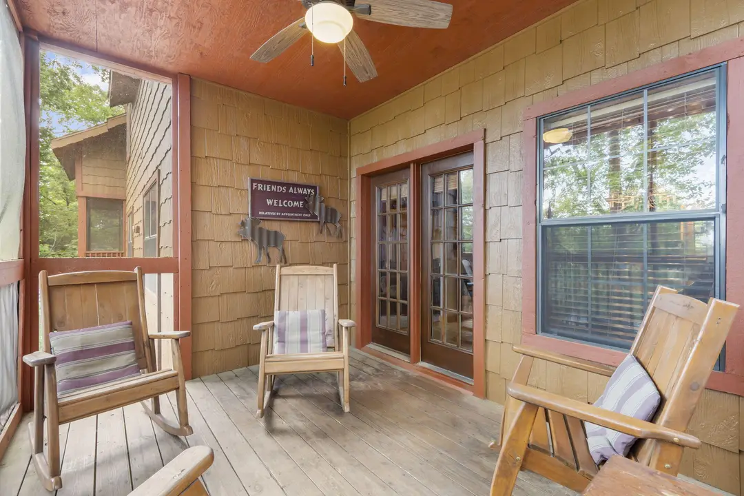 272 Oakridge Road