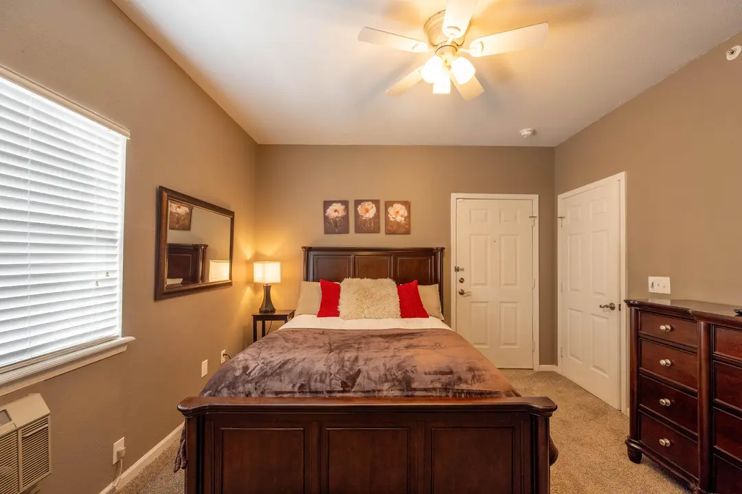 835 Fairview Street — photo 27