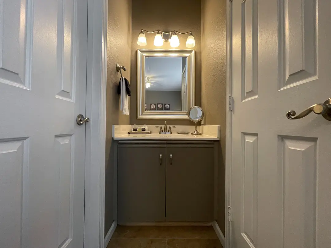835 Fairview Street — photo 28