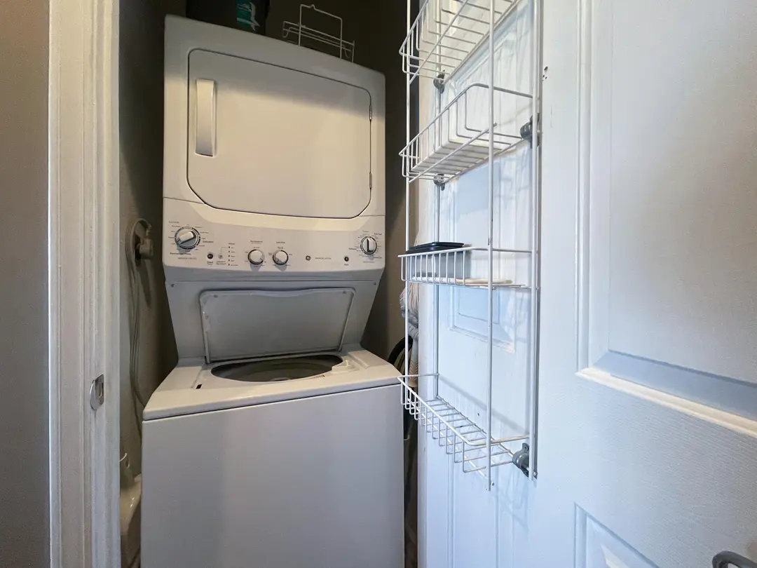 835 Fairview Street — photo 31