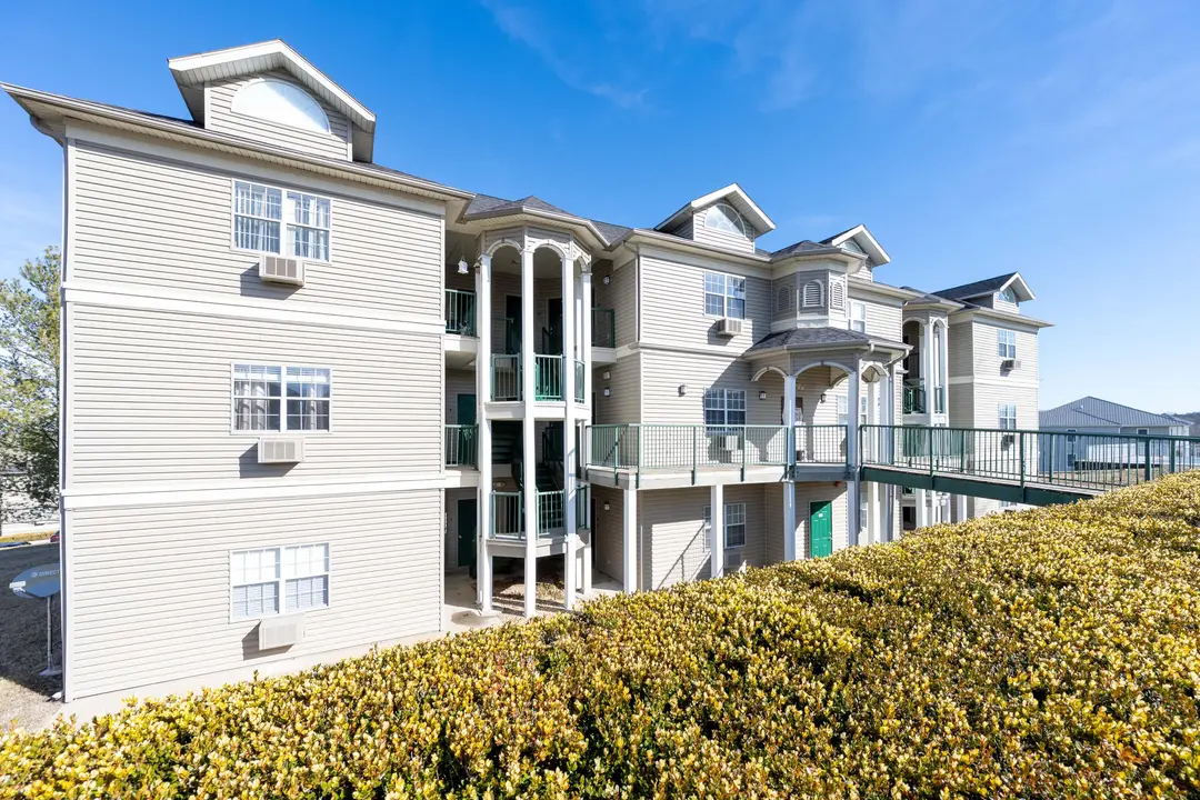 835 Fairview Street
