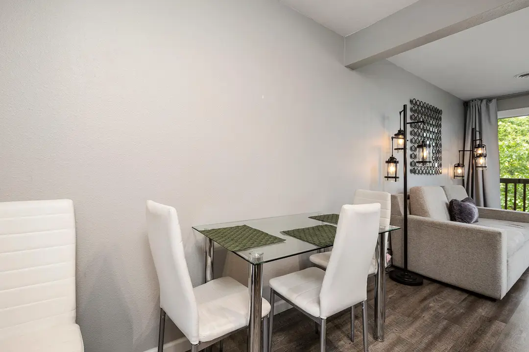 14 Sinatra Court — photo 3