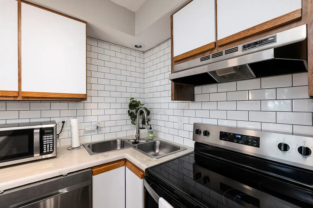 14 Sinatra Court — photo 5