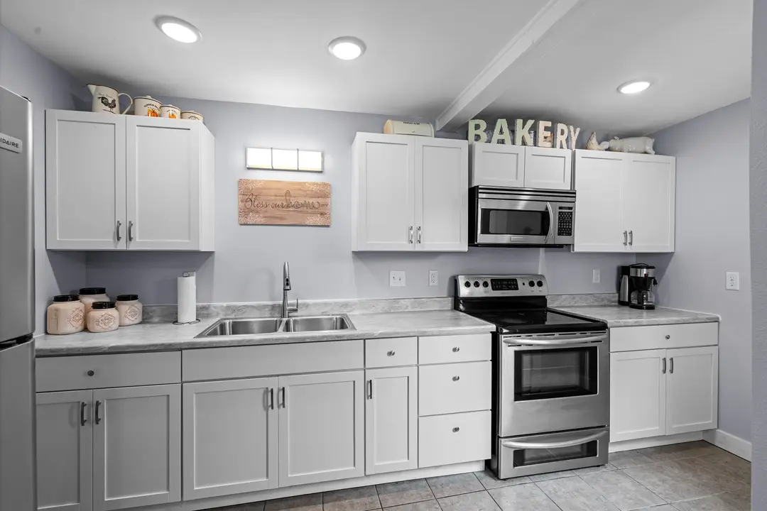 177 Benton Avenue — photo 11