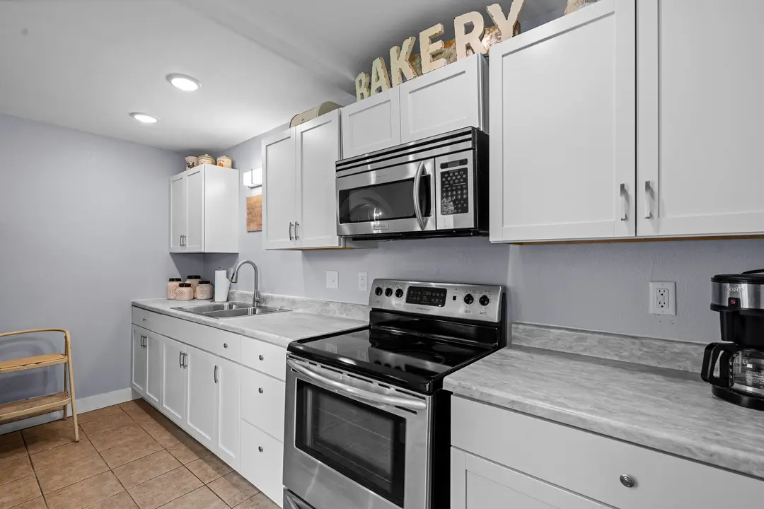 177 Benton Avenue — photo 12