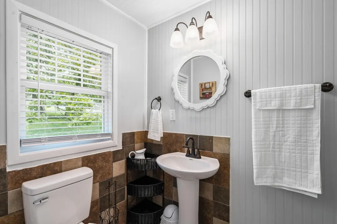 177 Benton Avenue — photo 15
