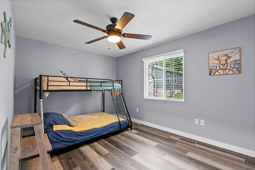 177 Benton Avenue — photo 21