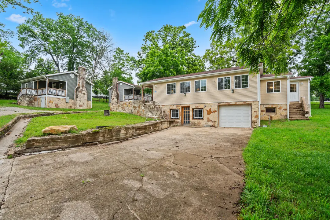177 Benton Avenue — photo 3