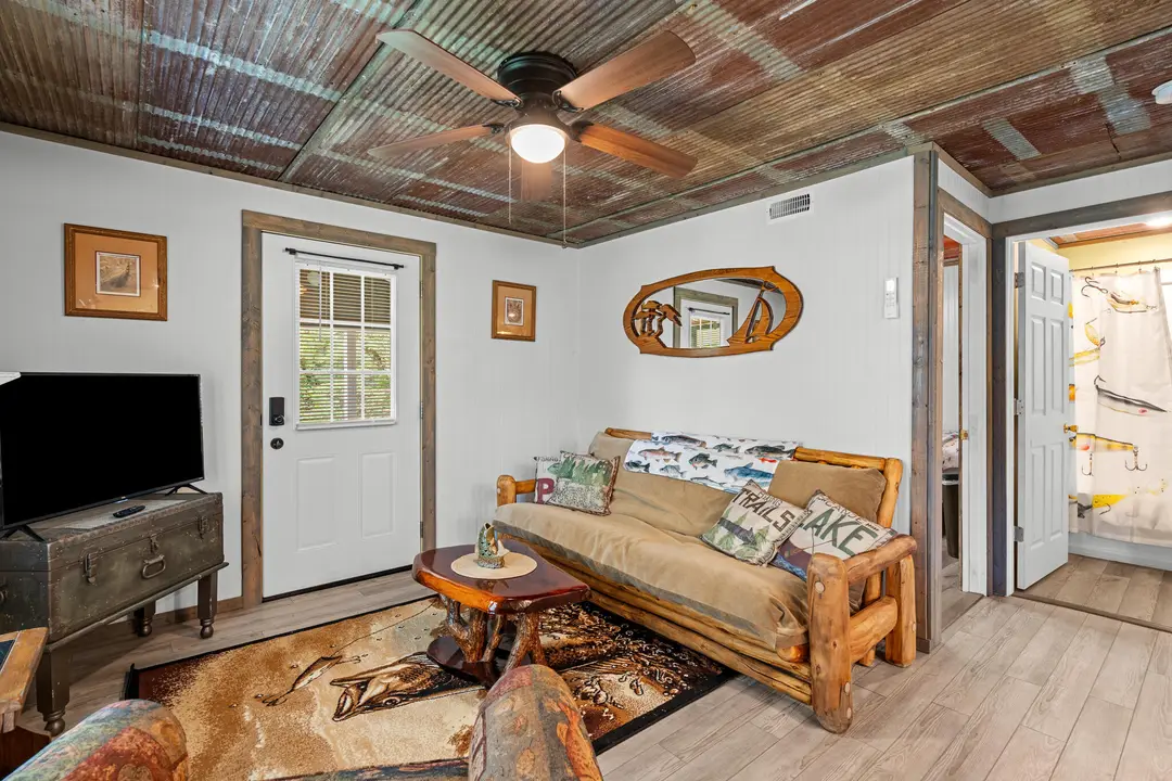 177 Benton Avenue — photo 31
