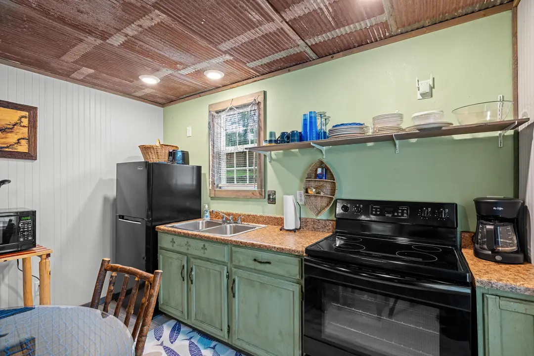 177 Benton Avenue — photo 33