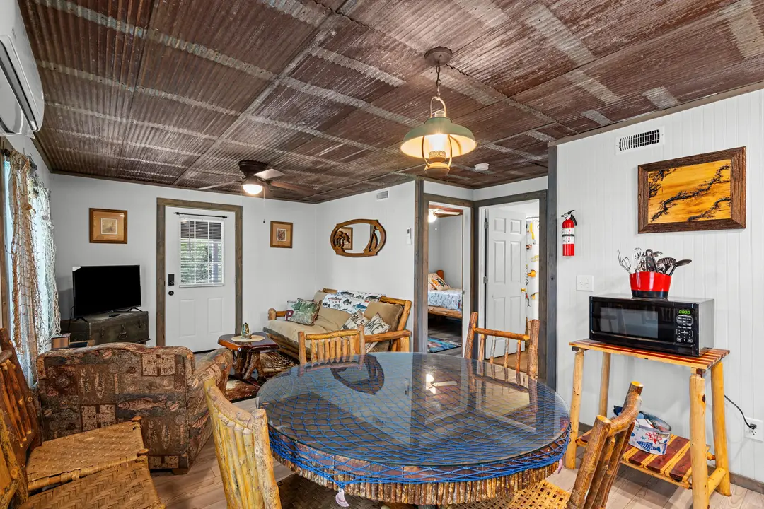 177 Benton Avenue — photo 34