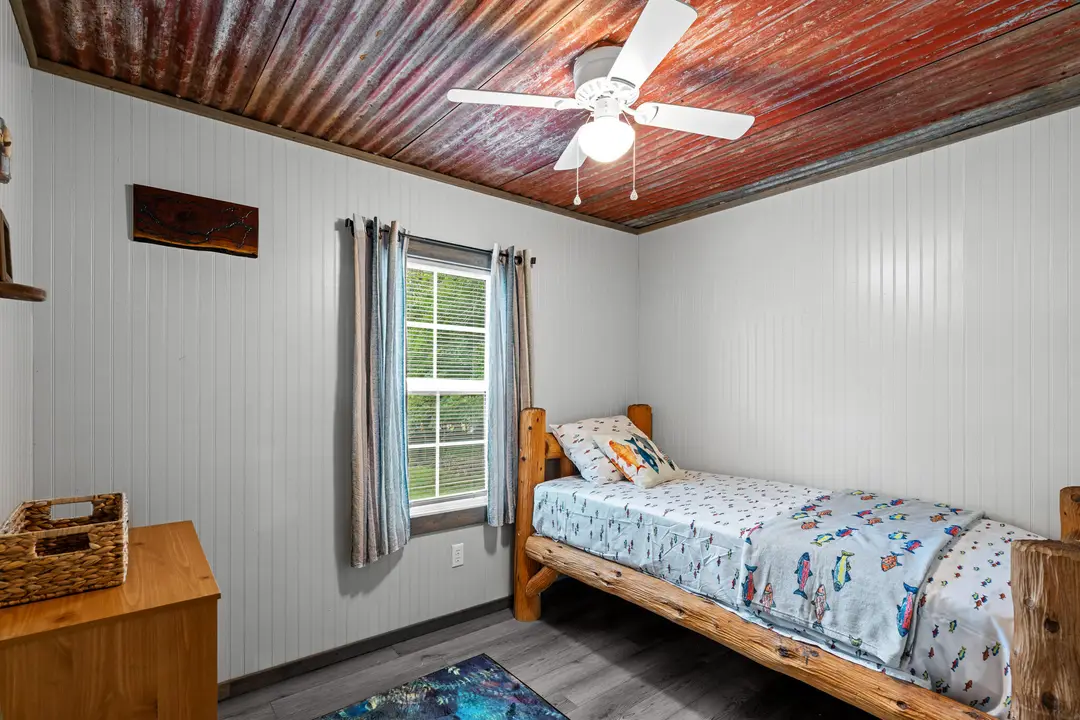 177 Benton Avenue — photo 35