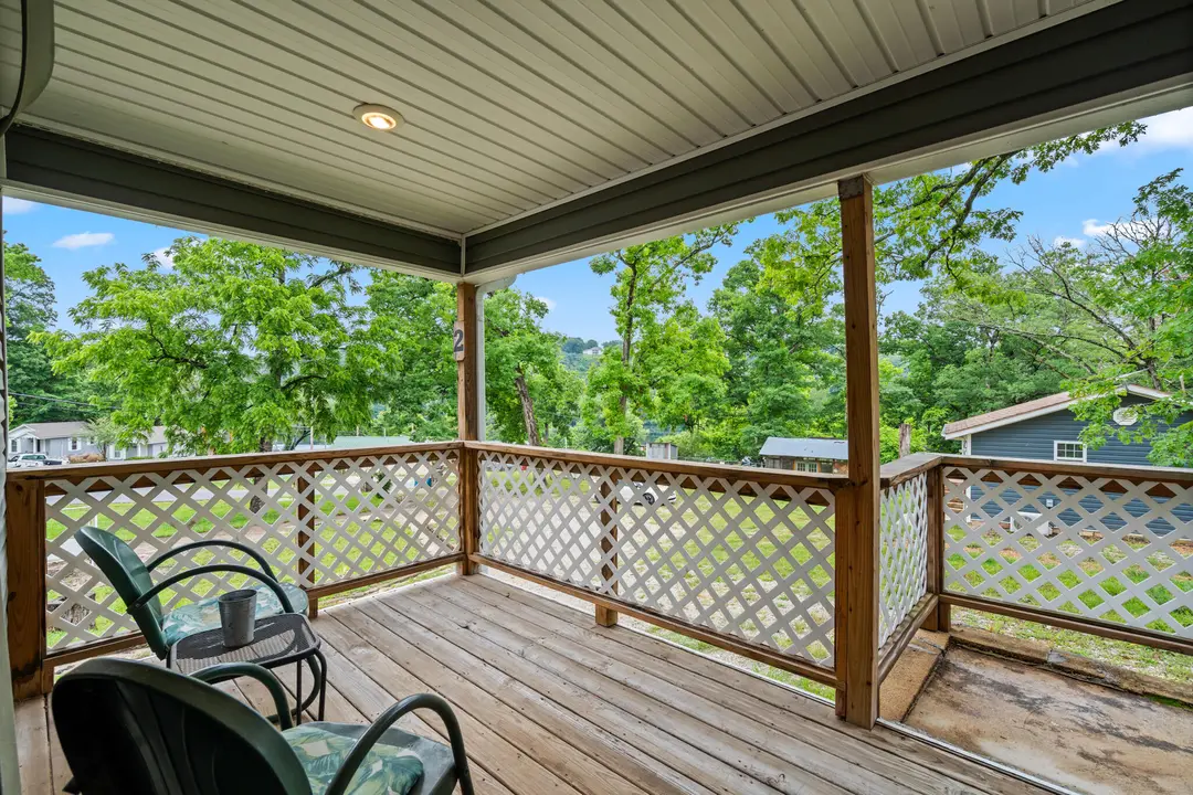 177 Benton Avenue — photo 40