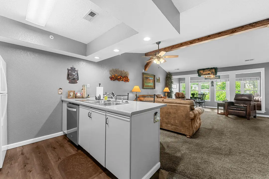 200 Golf View Drive — photo 2