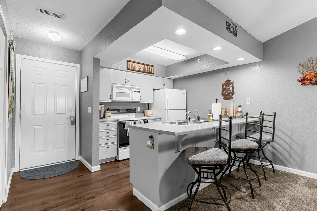 200 Golf View Drive — photo 3