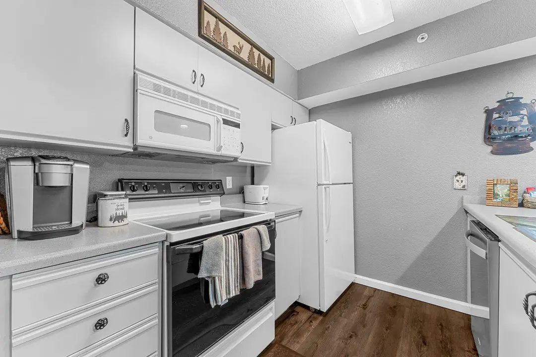 200 Golf View Drive — photo 5