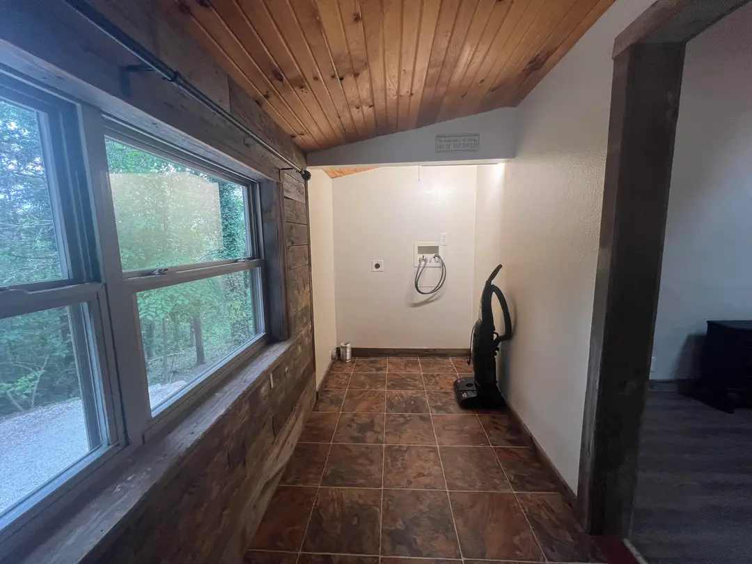 912 Brace Hill Road — photo 11