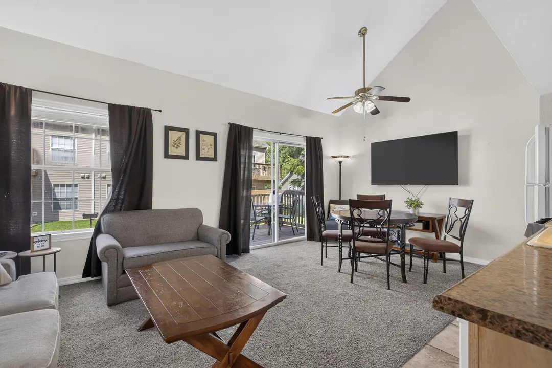 470 Abby Lane — photo 3