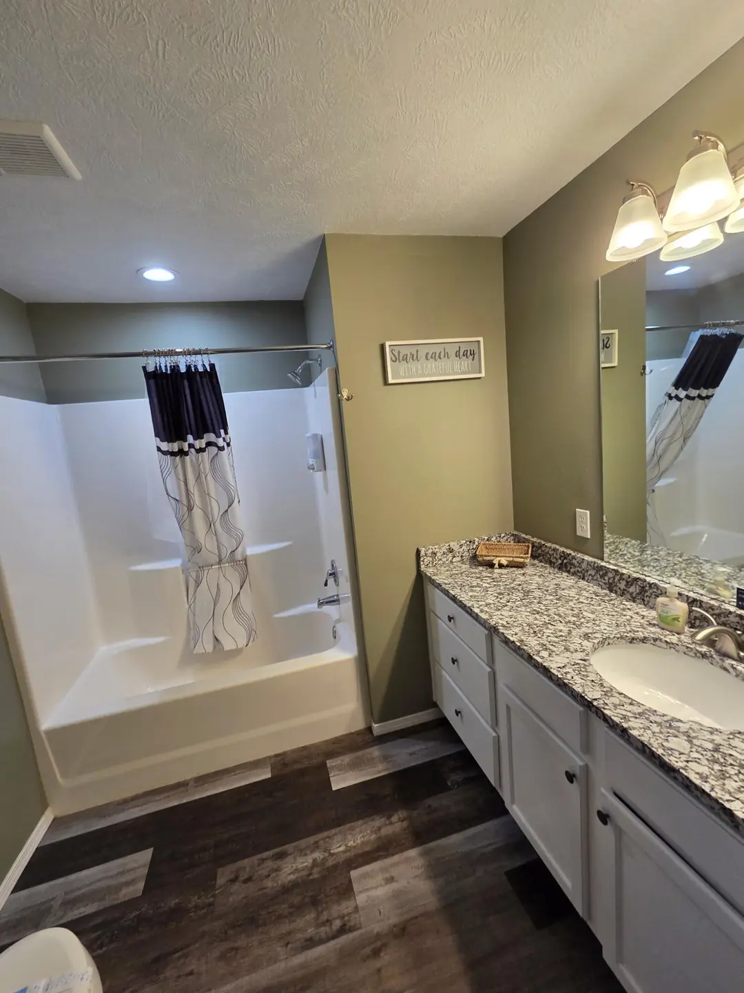 2958 Vineyards Parkway — photo 10