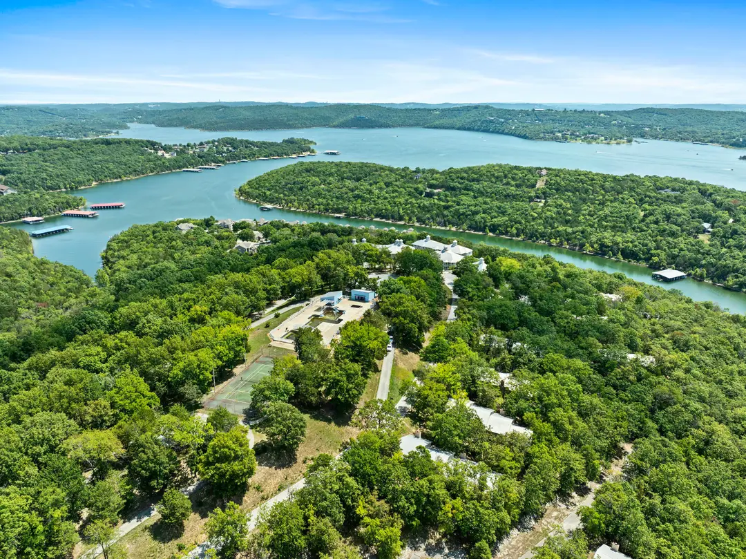 521 Ozark Mountain Resort Drive — photo 2