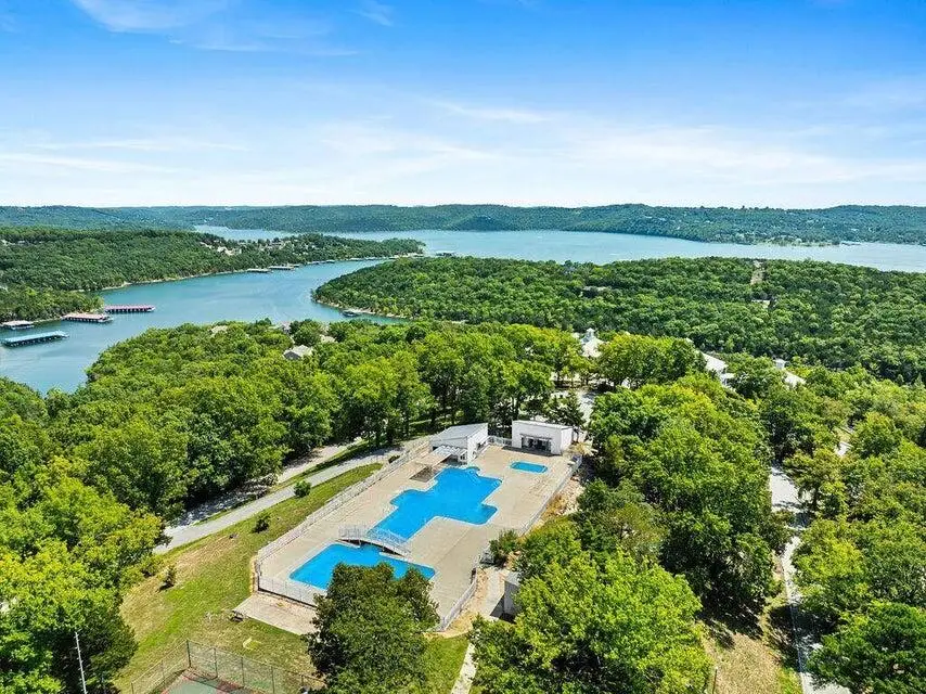 521 Ozark Mountain Resort Drive — photo 3
