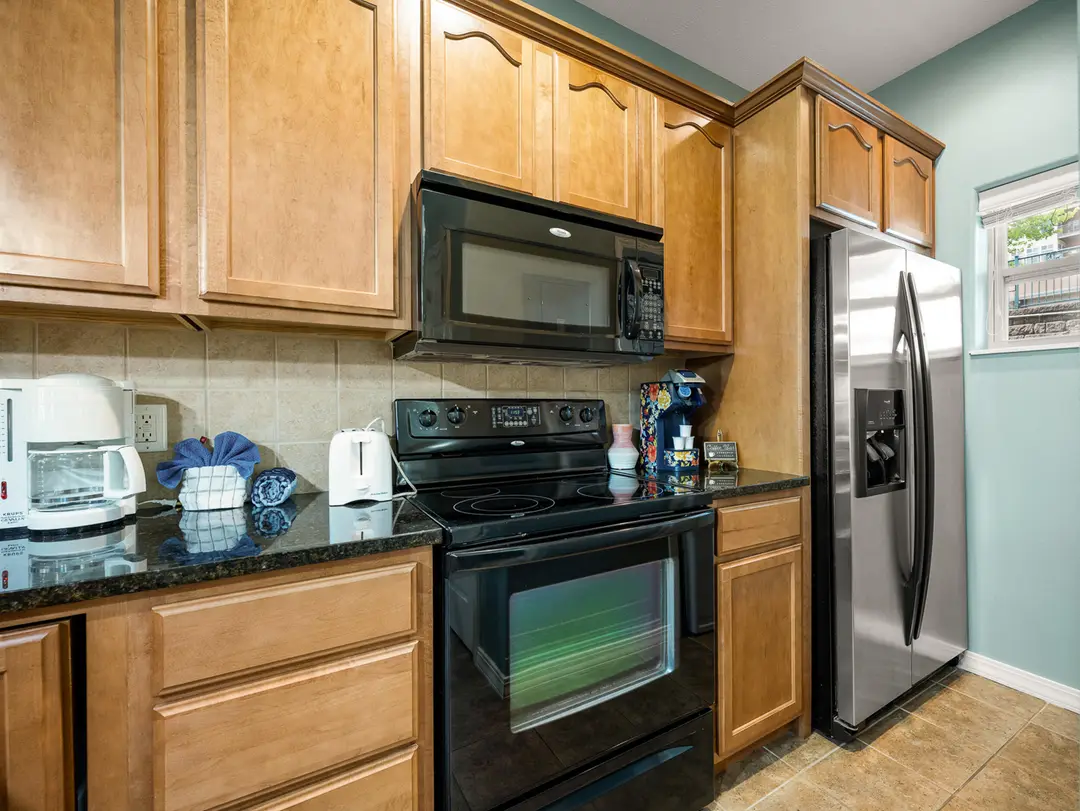 325 Majestic Drive — photo 12