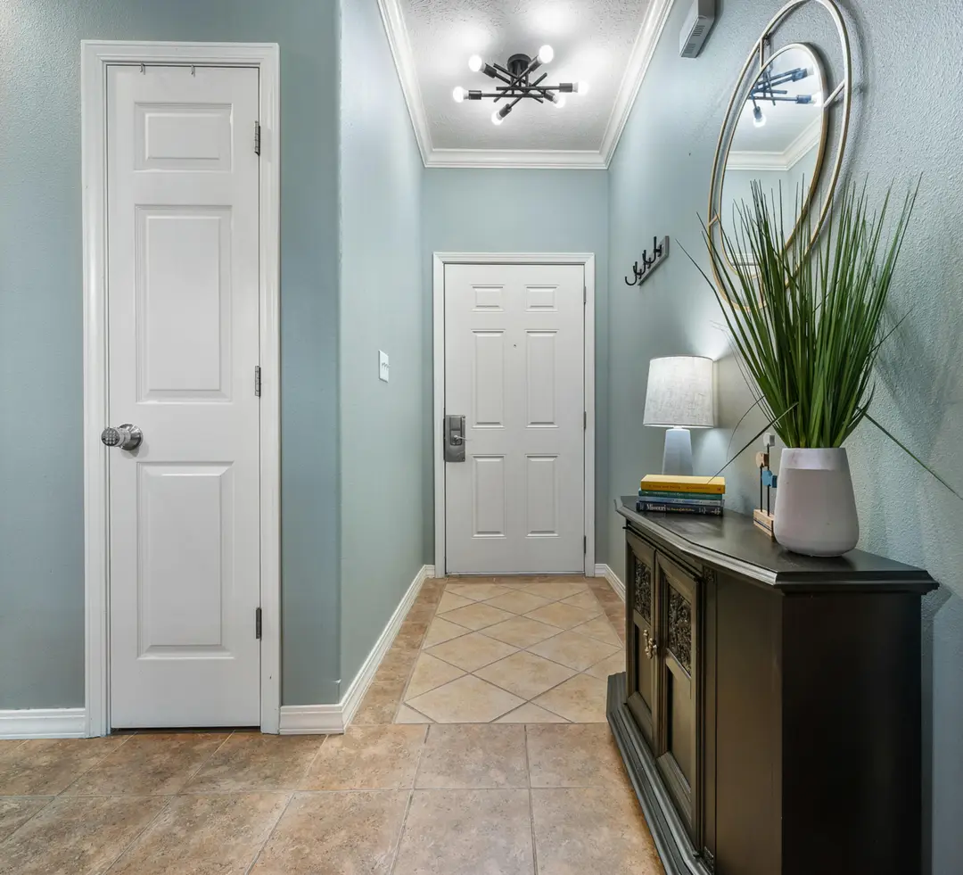 325 Majestic Drive — photo 7