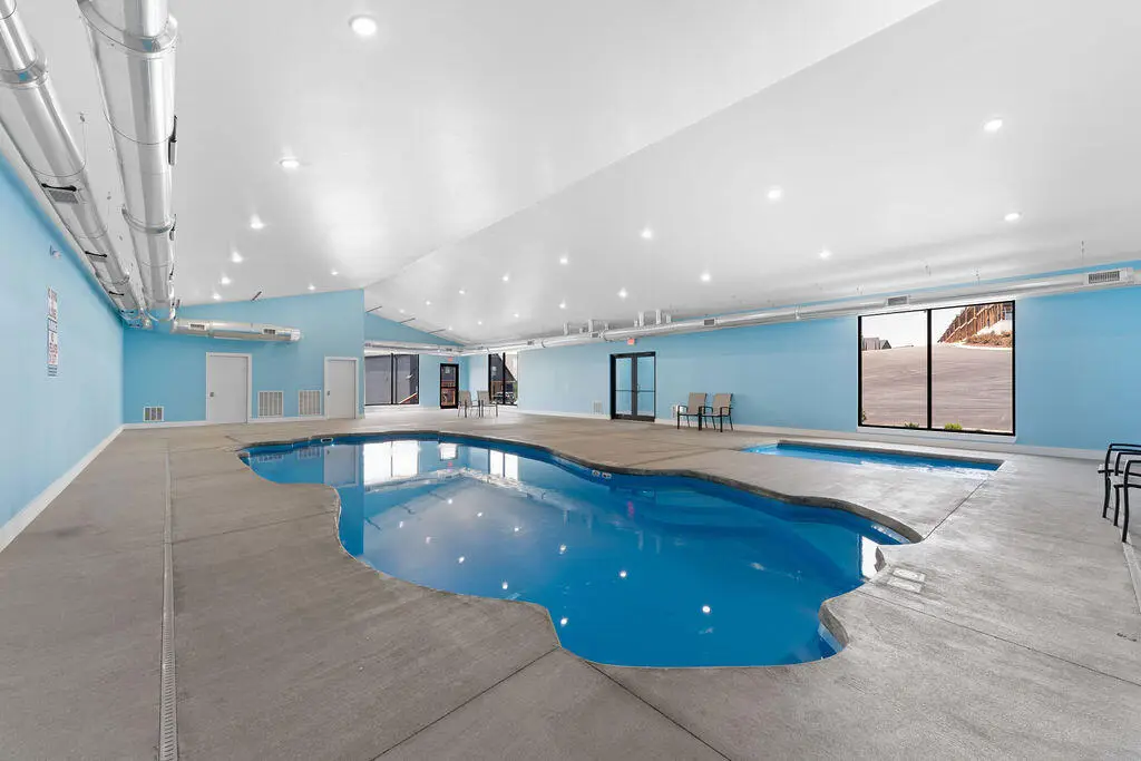 250 Poolside Pass — photo 7