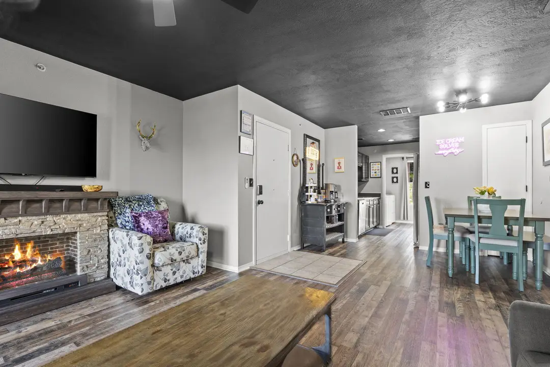 2901 Vinyards Parkway — photo 16