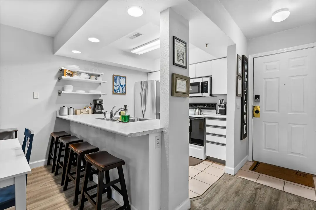 200 Golf View Drive — photo 2