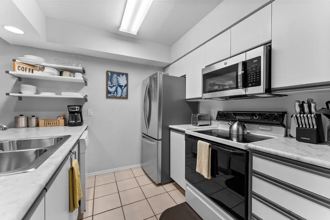 200 Golf View Drive — photo 3