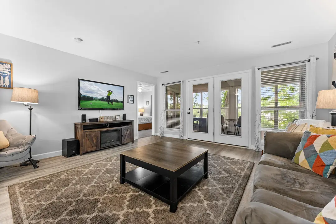 200 Golf View Drive — photo 8