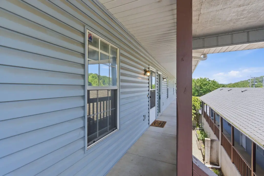 110 Kimberling Lane — photo 45