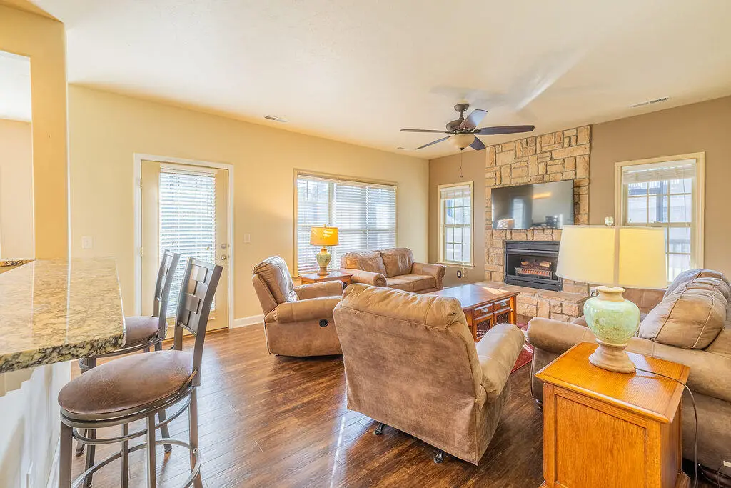 1261 Golf Drive — photo 15