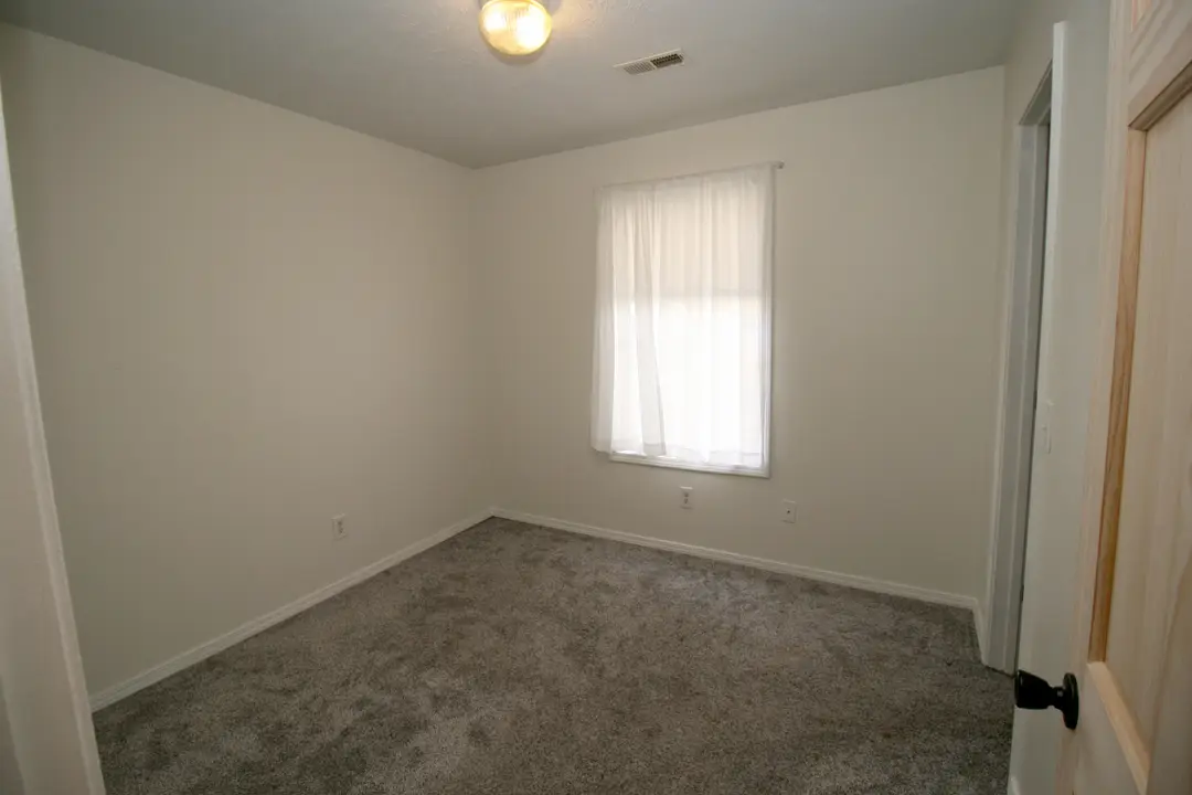 4078 Oakwood Road — photo 11