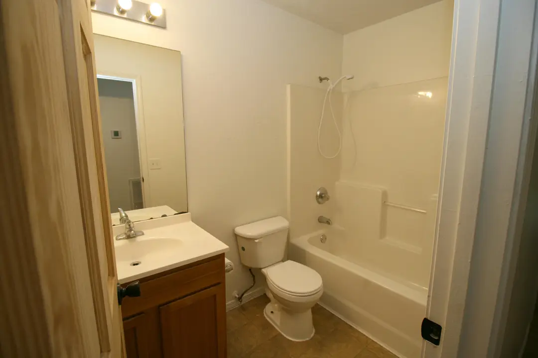 4078 Oakwood Road — photo 12