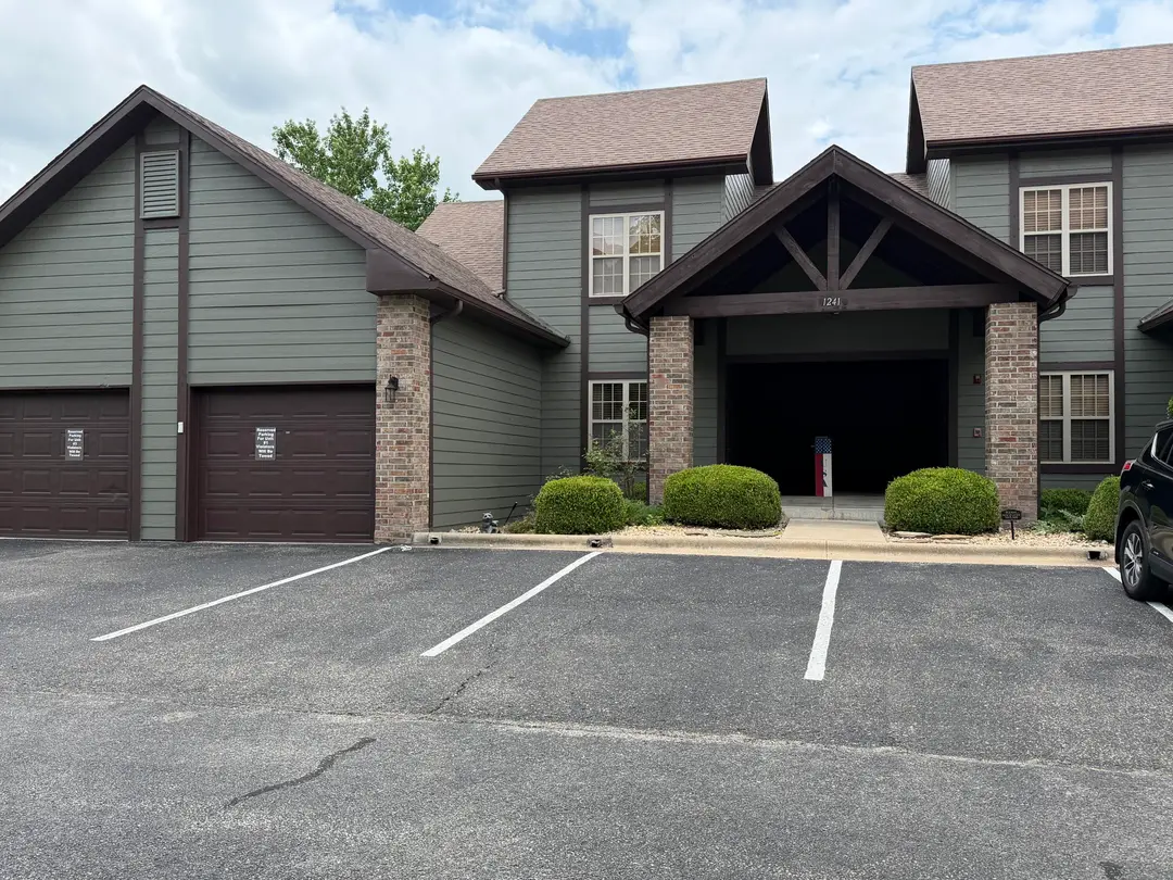 1241 Golf Drive — photo 1