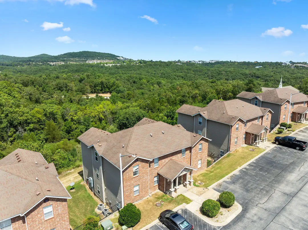 2954 Vineyards Parkway — photo 21
