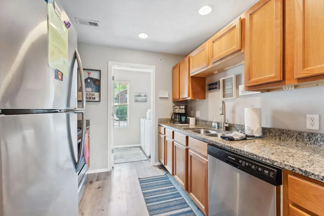 2954 Vineyards Parkway — photo 5