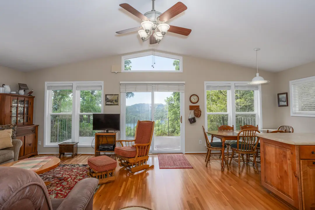 670 Shore Point Road — photo 10
