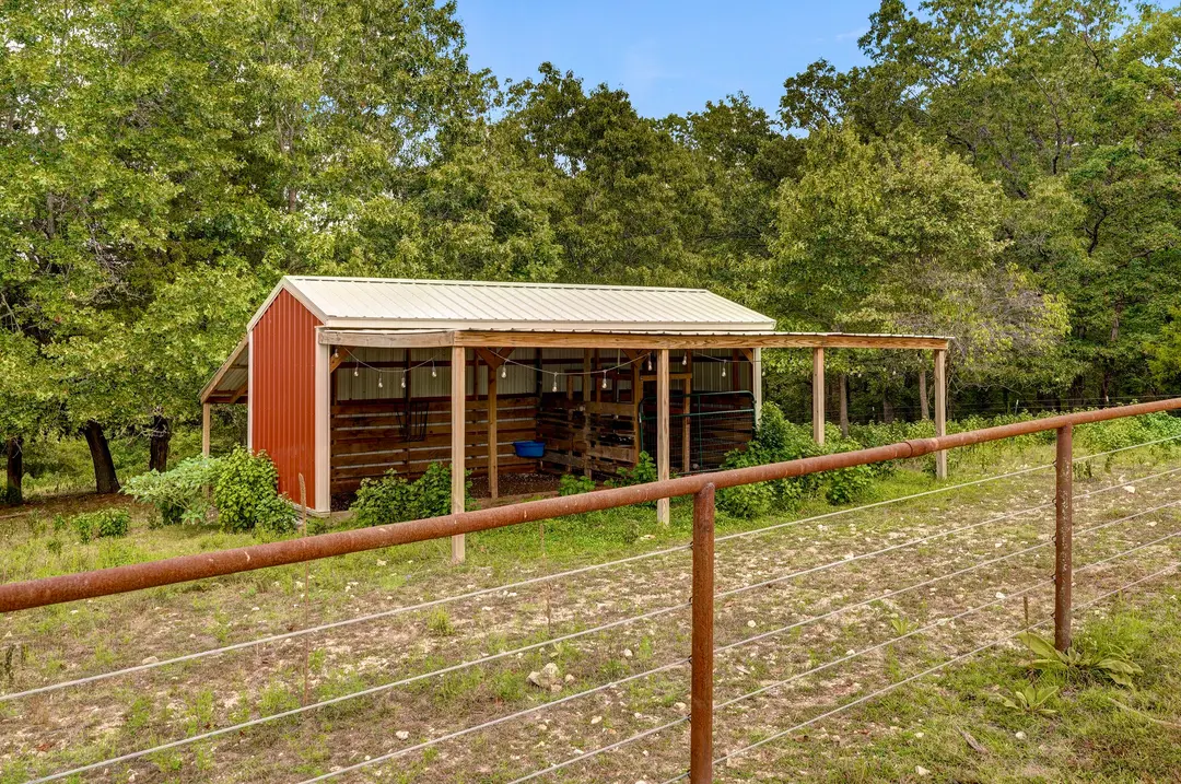411/425 Lake Branch Road — photo 17