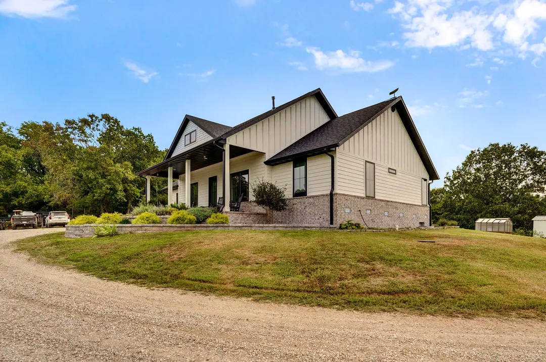 411/425 Lake Branch Road — photo 23