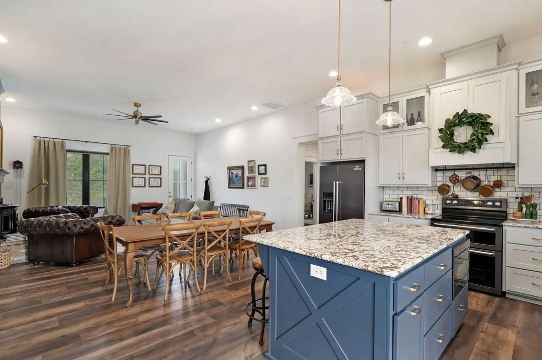 411/425 Lake Branch Road — photo 37