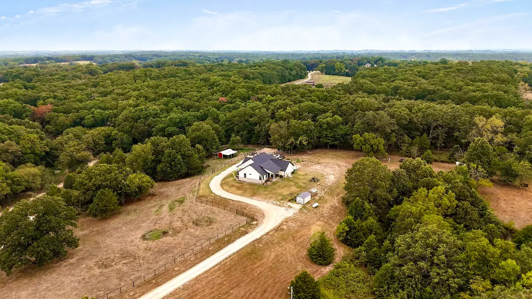 411/425 Lake Branch Road — photo 4