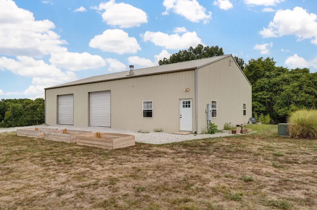 411/425 Lake Branch Road — photo 6
