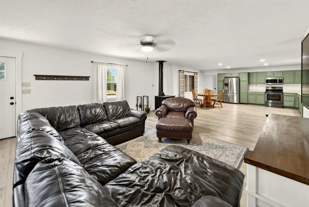 425 Lake Branch Road — photo 5