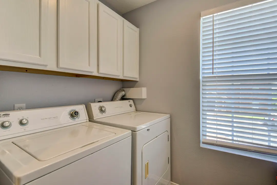 2912 Vineyards Parkway — photo 9