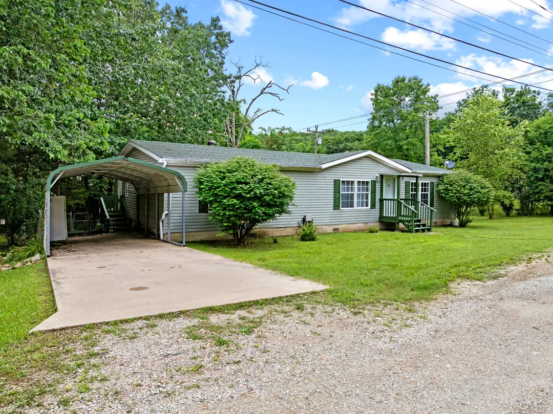 2042 Longview Road — photo 1