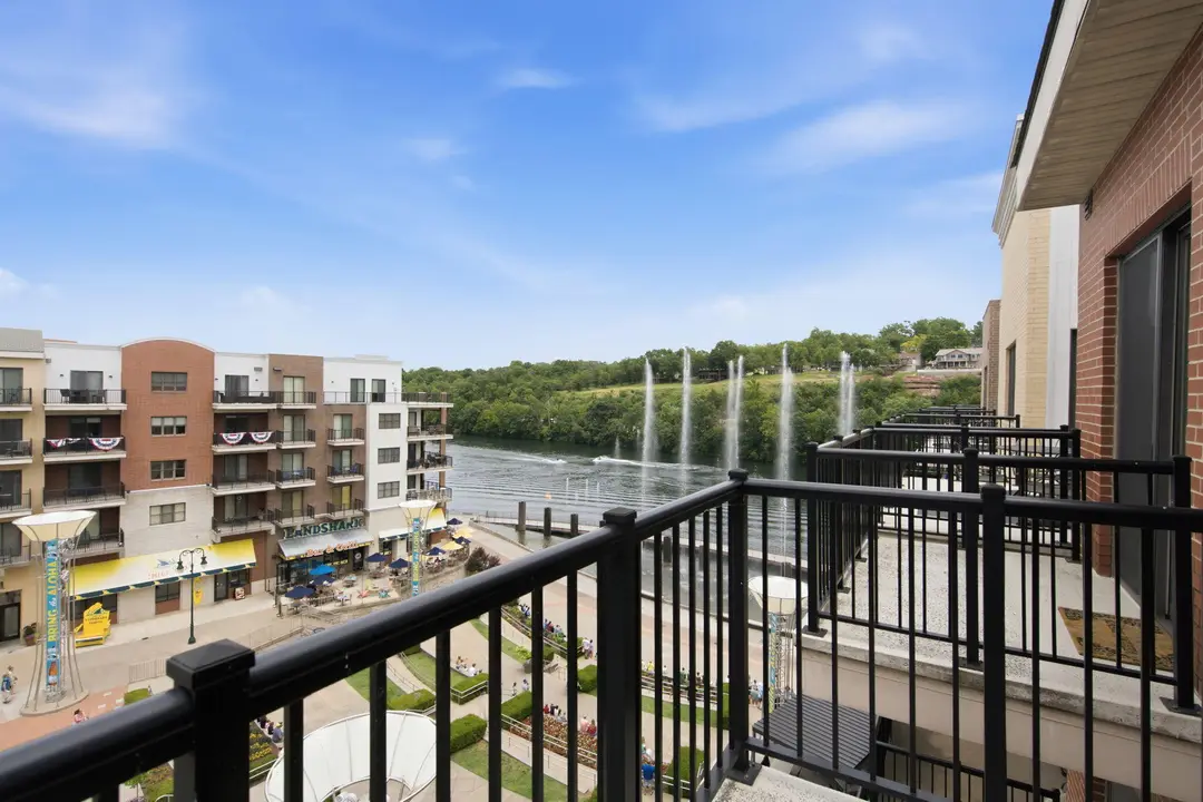 10512 Branson Landing Boulevard — photo 28