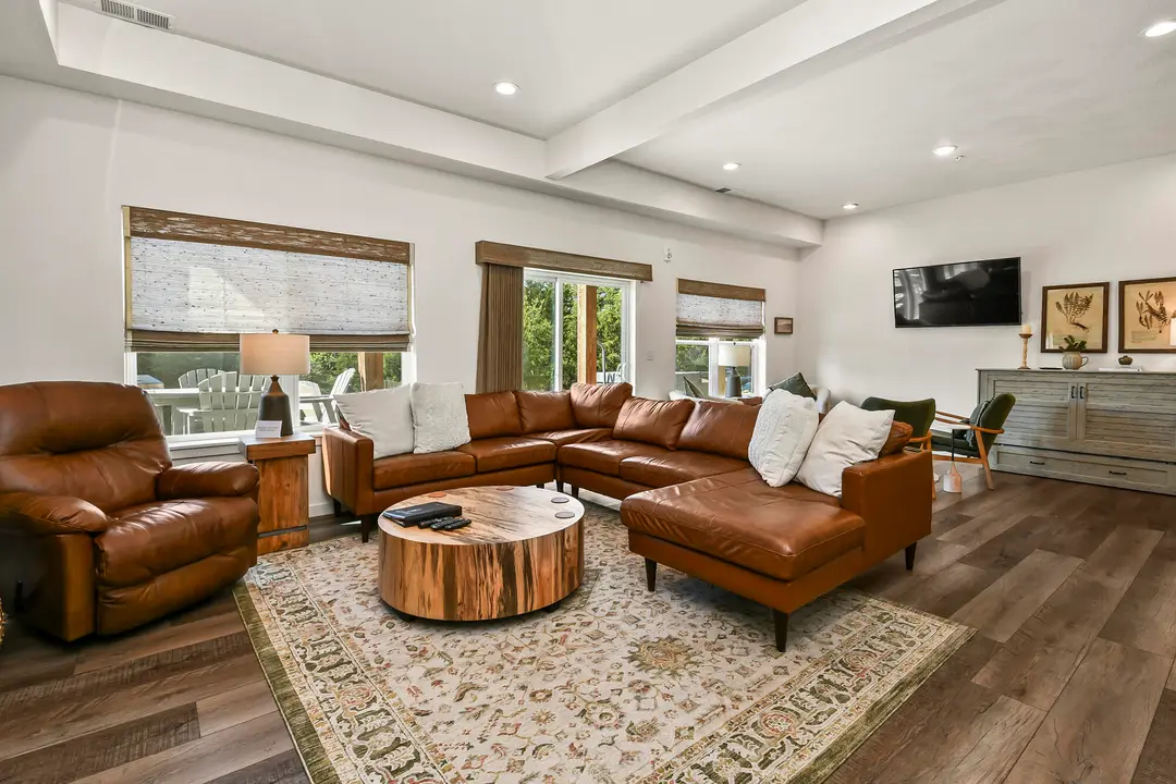 335 Majestic Drive — photo 7